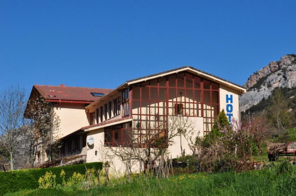 Hotel Torrecerredo Arenas De Cabrales Dış mekan fotoğraf